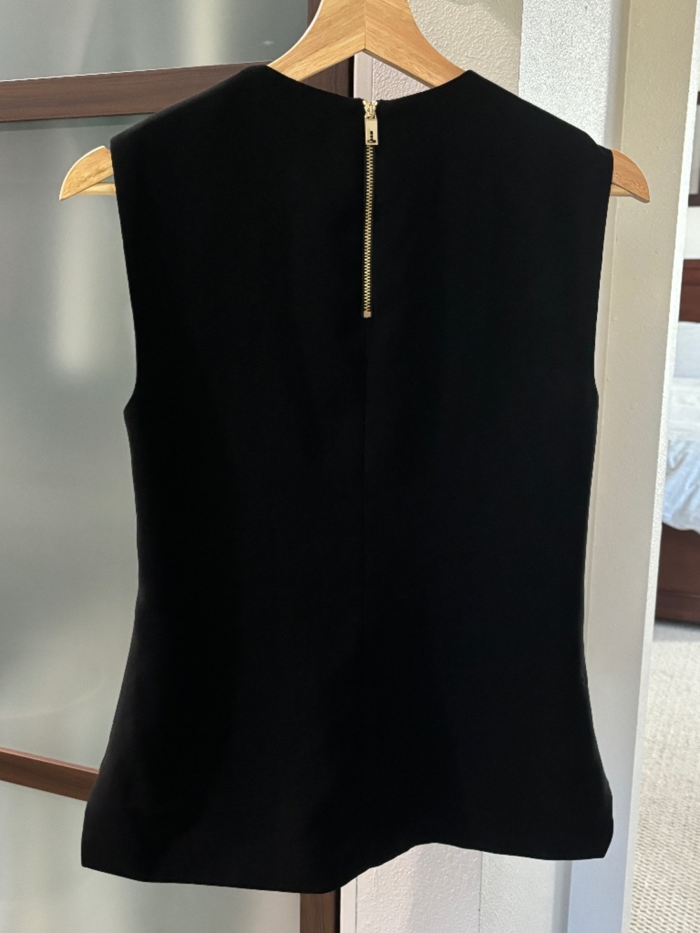 Ted Baker London "Dexi" Shoulder Tuck Blouse - Black Size TED 1/US 4 - Picture 4 of 11